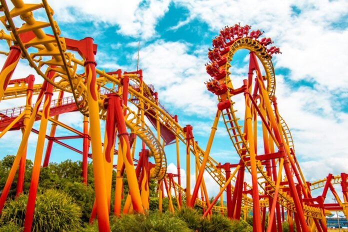 Brinquedos Clássicos dos Parques de Diversao - FireWhip - Beto Carrero World em Penha (SC) - Foto: Divulgação
